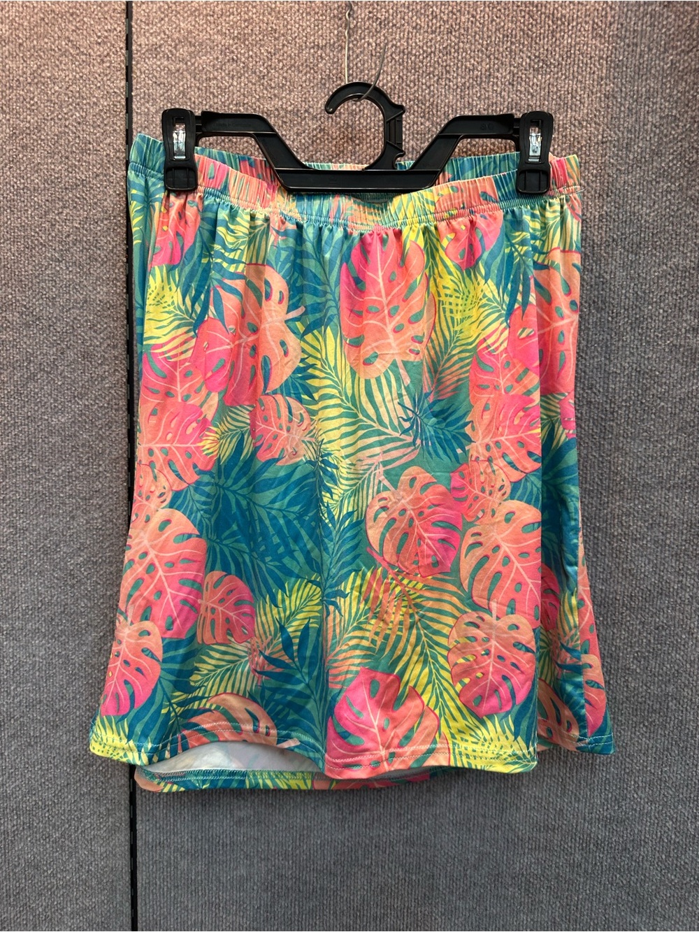 Tropical Leaf Tank Top - Multicolor Pink & Teal - Picture 2 of 3